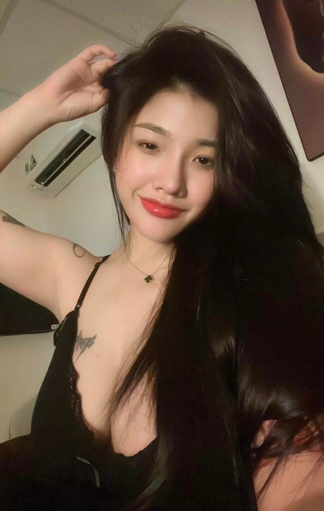 Gái Đẹp Tiktok Xu Hướng Thời Trang Hè Không Thể Bỏ Qua